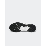Chaussures Nike Revolution 7  Flyease Chaussures Nike Revolution 7  Flyease