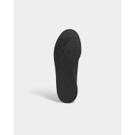 Chaussure Adidas  Advantage Base