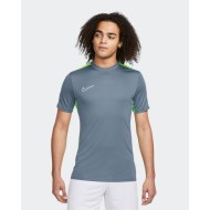 Pull Nike Nsw 12 Mo Swoosh Tee Pull Nike Nsw 12 Mo Swoosh Tee