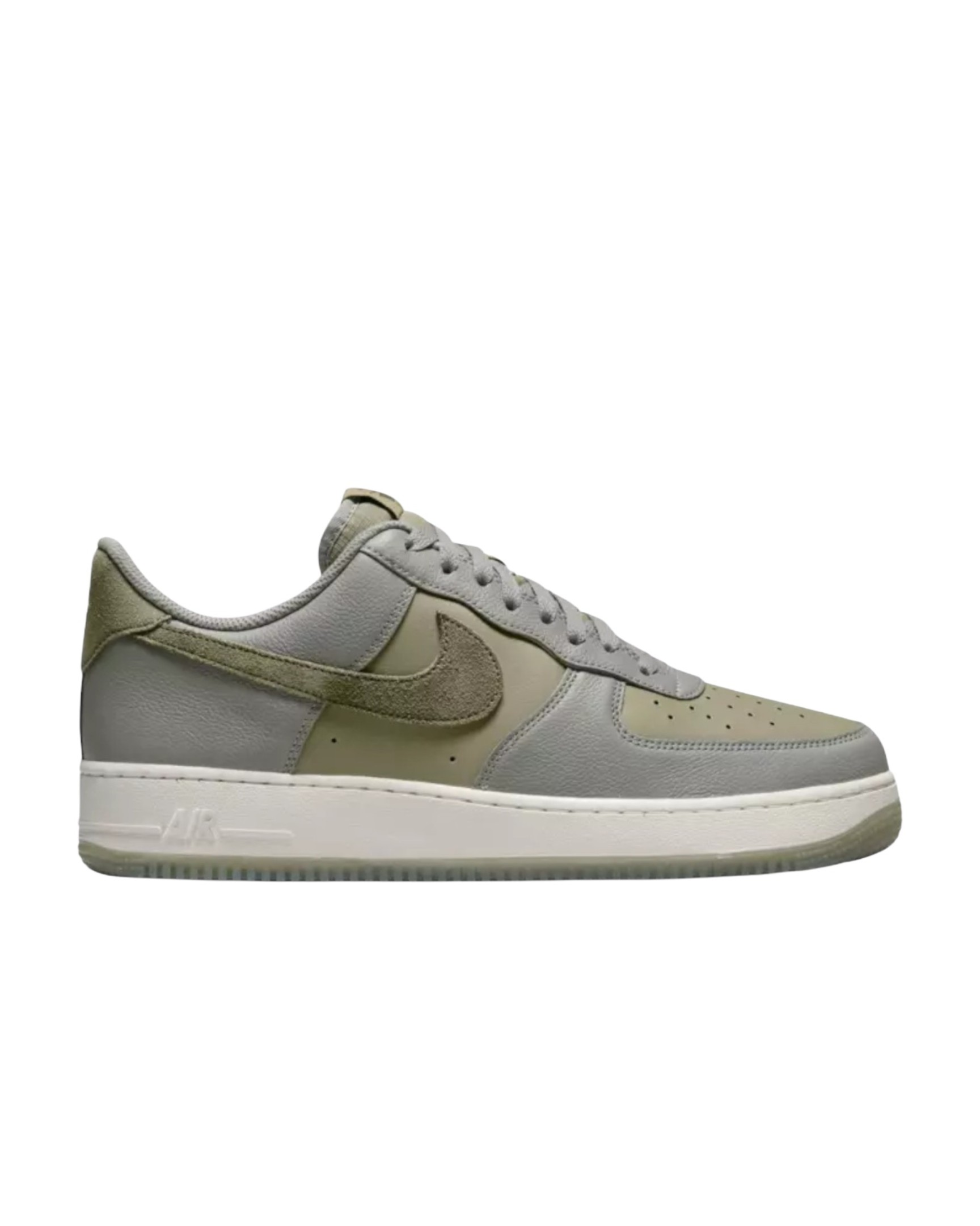 Chaussures Nike Air Force 1'07 Lv8 Ess+