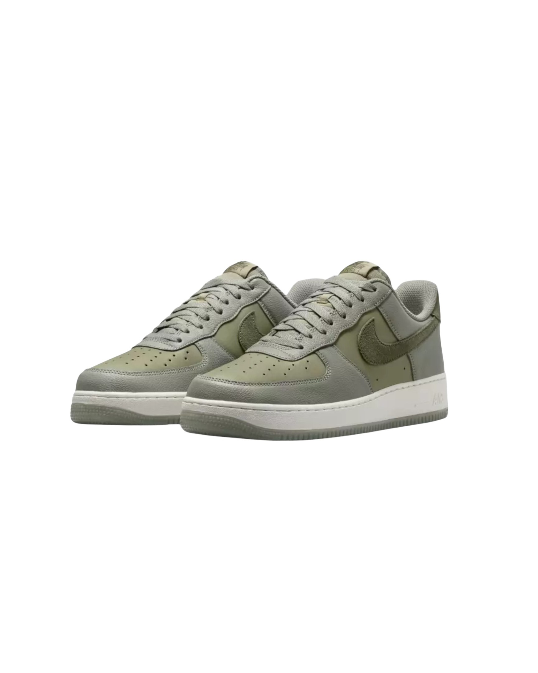 Chaussures Nike Air Force 1'07 Lv8 Ess+