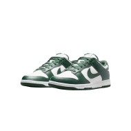 Chaussure Nike Dunk low  Retro
