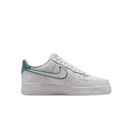 Chaussure Nike Air Force 1' 07 Lv8 Cp