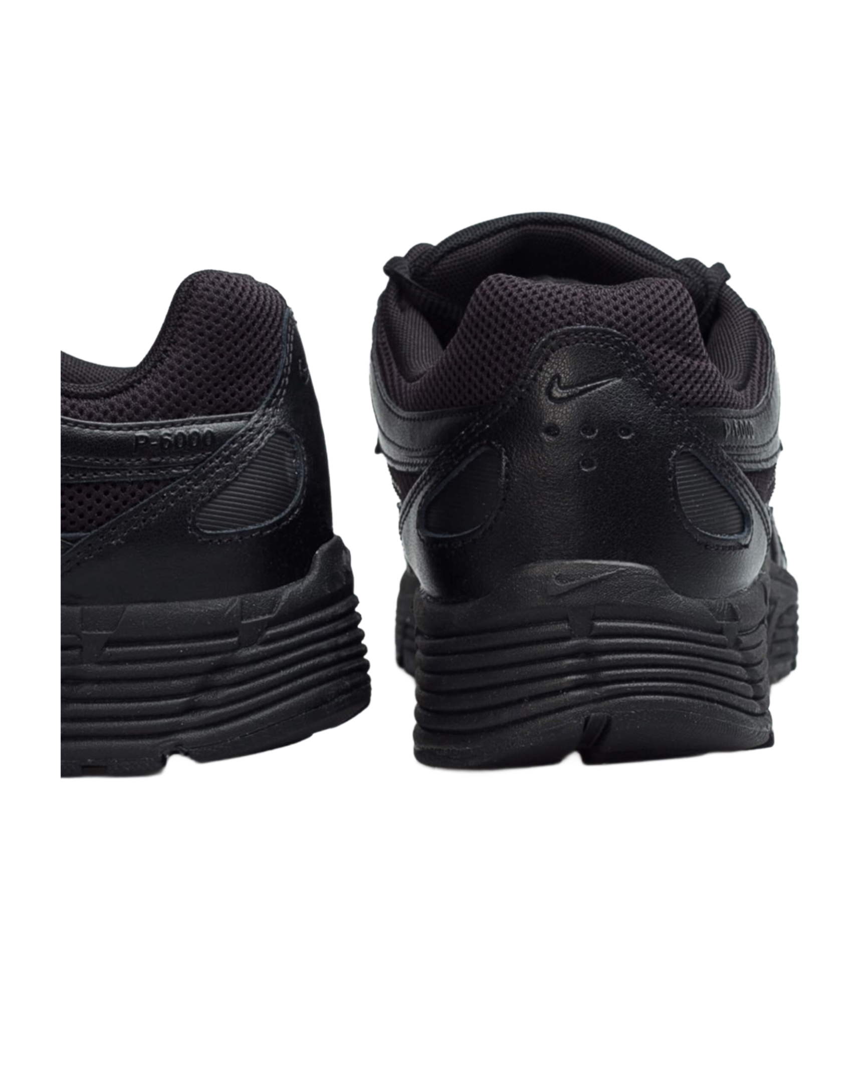 Chaussure Nike P-6000