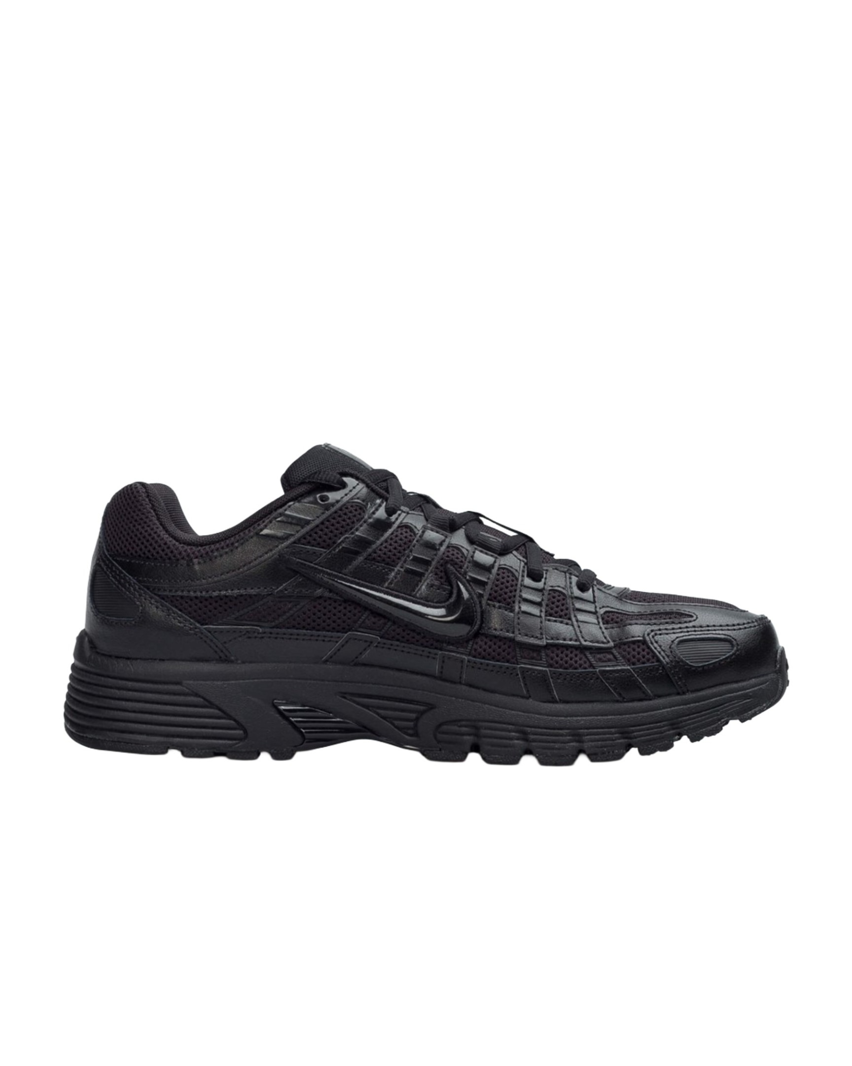 Chaussure Nike P-6000