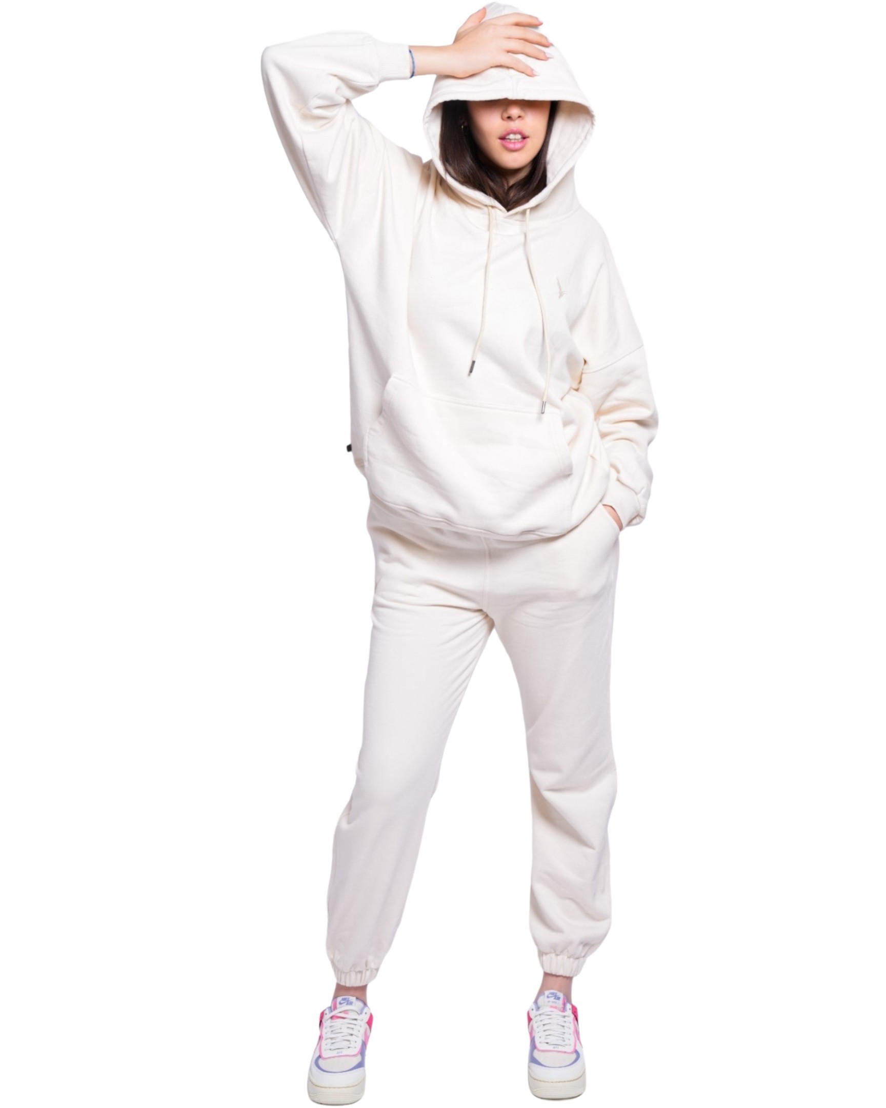 The Natural Luxury Traksuit Kari